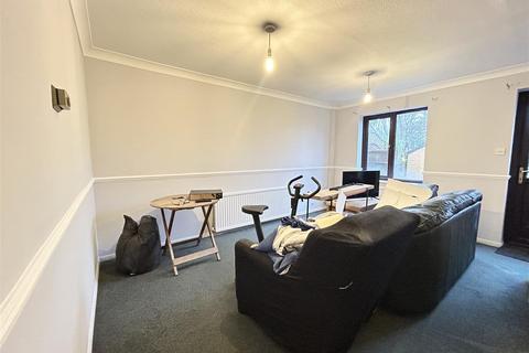 2 bedroom house to rent, Wellesley, Harlow