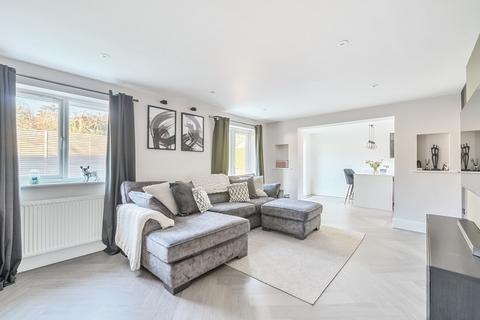 17 Loader Close, Kings Worthy, Winchester, SO23 7TF