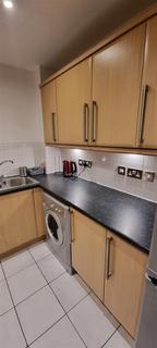 2 bedroom house to rent, Wellington Street, Stockport SK1