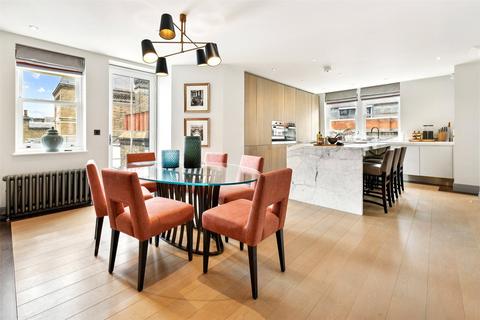 3 bedroom penthouse to rent, Southampton Street, London, WC2E