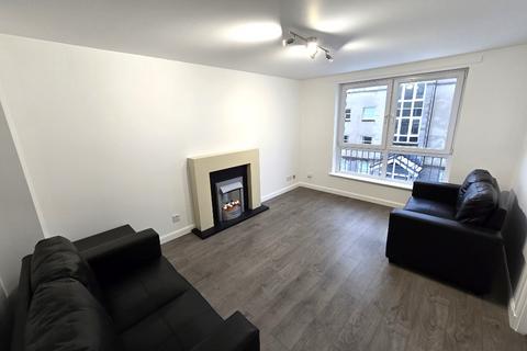 2 bedroom flat to rent, South College Street, Ferryhill, Aberdeen, AB11