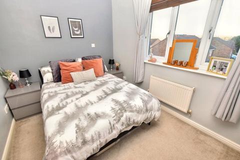 2 bedroom terraced house for sale, Cornstone Fold, Leeds, West Yorkshire