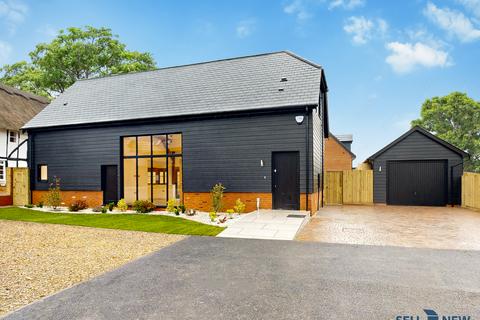 3 bedroom barn conversion for sale, Buttermilk close, Bidwell  LU5