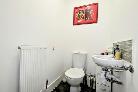 10 James View, Bordon, GU35 0FT