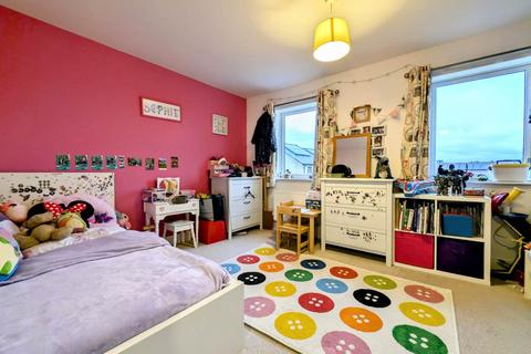 10 James View, Bordon, GU35 0FT
