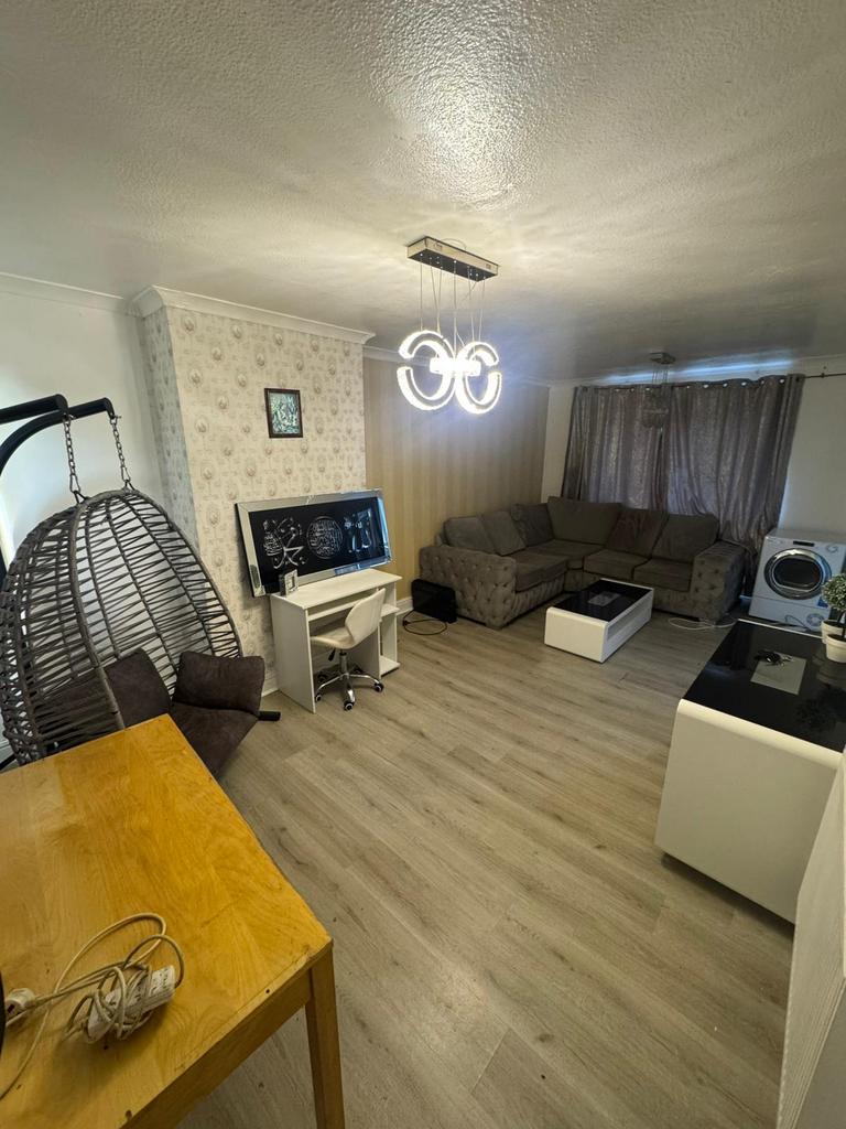 House in Barking - View 2