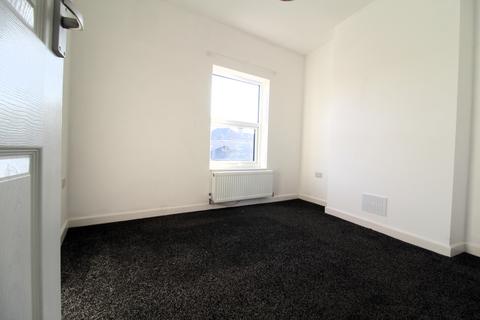 1 bedroom semi-detached house to rent, Newhall, DE11