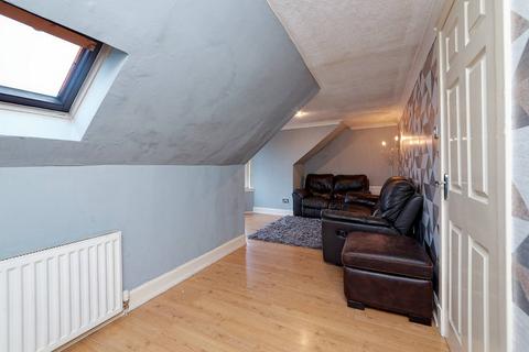 2 bedroom flat for sale, 7a Strand, Beith, KA15 1DT