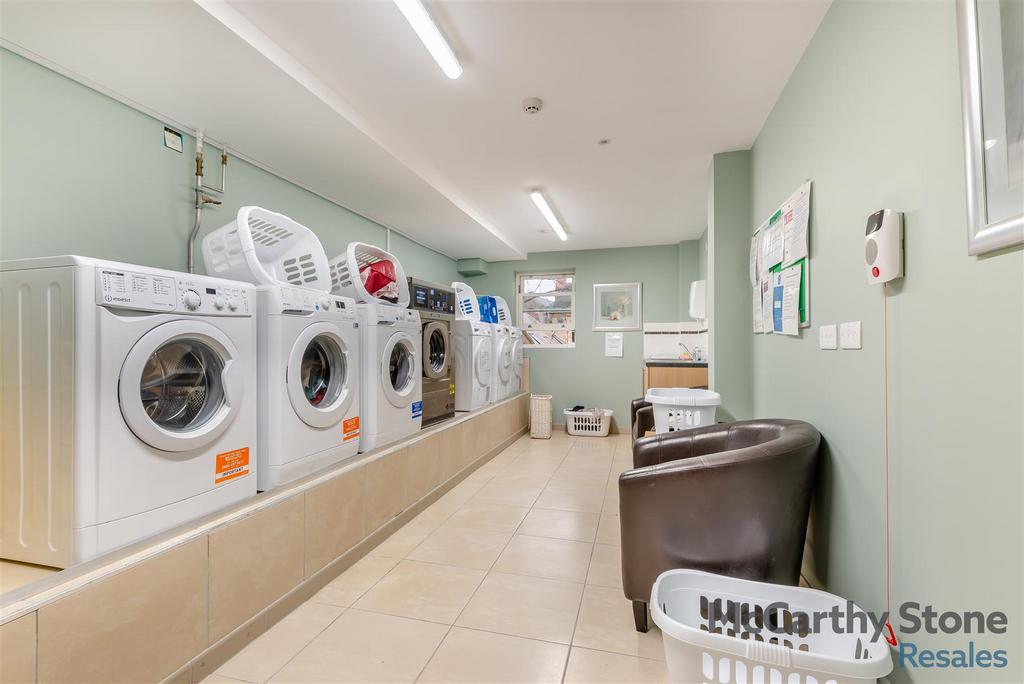 8631042-interior15.jpg