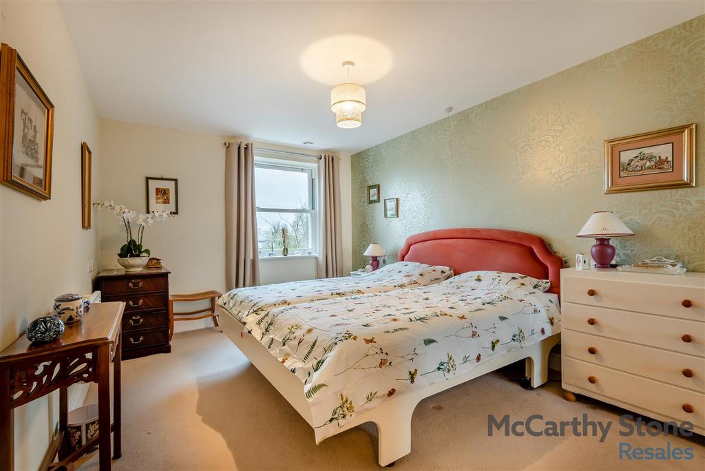 8631042-interior05.jpg