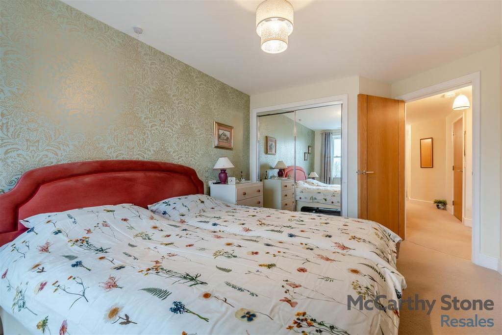 8631042-interior06.jpg