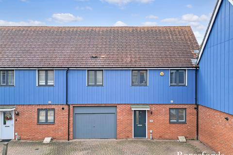 64 Anglia Way, South Ockendon, RM15 5FL