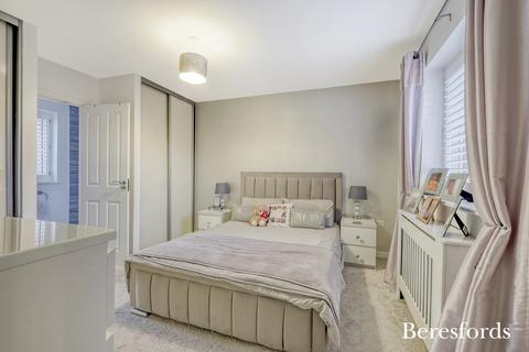 64 Anglia Way, South Ockendon, RM15 5FL