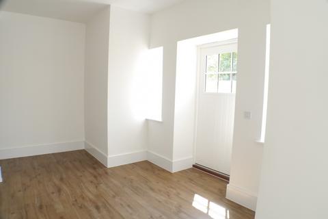 1 bedroom flat to rent, Longley Road, Chichester, PO19