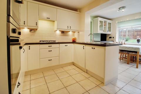 4 bedroom detached house for sale, The Hedges, Swindon SN4