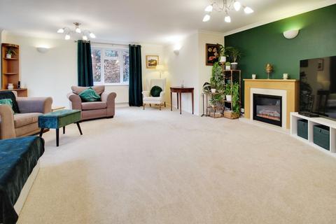 2 The Hedges, Wanborough, Swindon, SN4 0BJ