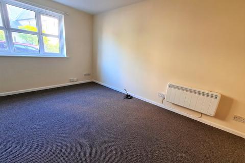 1 bedroom flat to rent, Waterloo Road, Southampton SO15