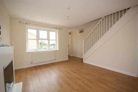 2 bedroom terraced house to rent, Norman Drive, Cullompton