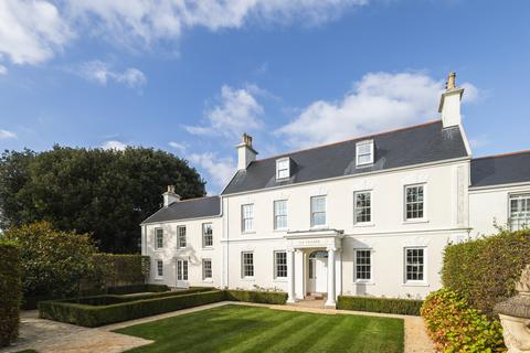 7 bedroom semi-detached house for sale, Le Mont De La Mare St. Catherine, St. Martin, Jersey