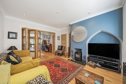 15 The Netherlands, Coulsdon, CR5 1NG