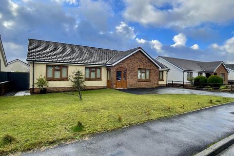 3 bedroom detached bungalow for sale, Waungoch, Upper Tumble, Llanelli