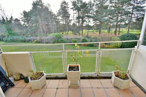 2 bedroom flat for sale, Fairways, Ferndown, BH22