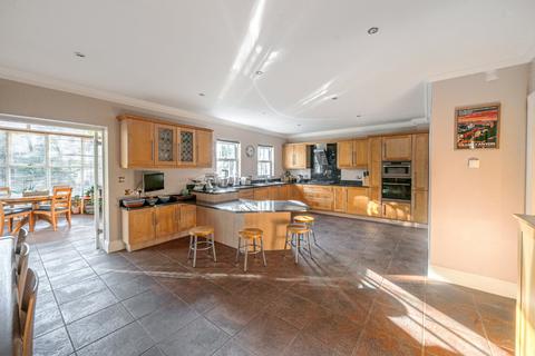 6 bedroom detached house for sale, Birch Road, Chilworth, Southampton, Hampshire, SO16