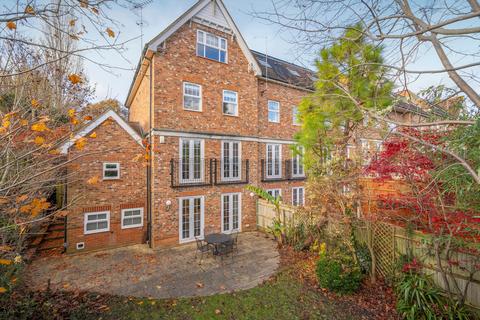 5 bedroom detached house for sale, Barkers Meadow, Ascot, Berkshire, SL5