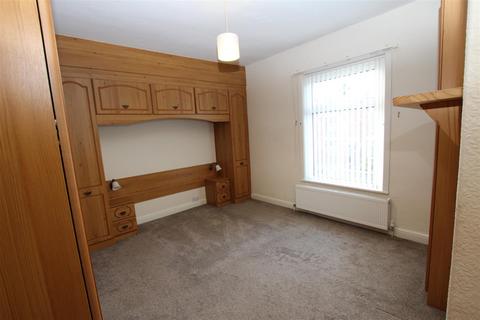 2 bedroom terraced house to rent, Markland Hill Lane, Bolton BL1