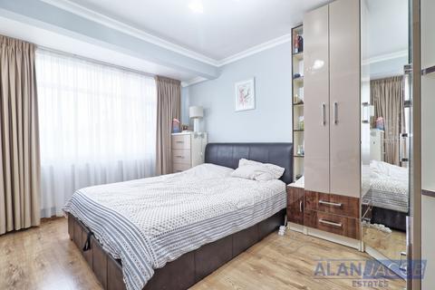 316 Crow Lane, Romford, RM7 0HJ