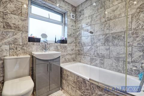 316 Crow Lane, Romford, RM7 0HJ