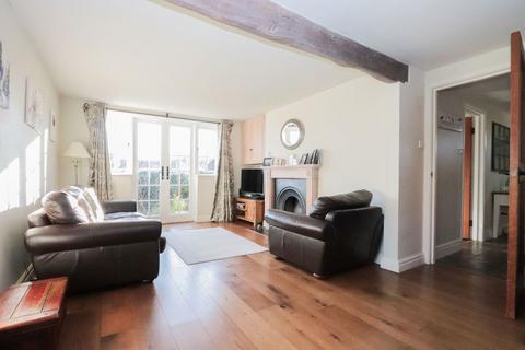 4 bedroom detached house for sale, Rural Location in Three Leg Cross Ticehurst