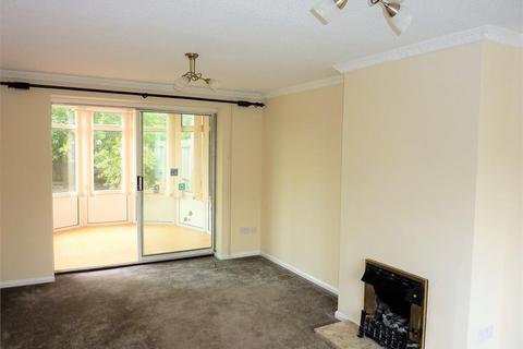 3 bedroom semi-detached house to rent, Purcell Road, Penarth