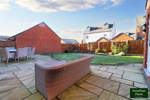 5 bedroom detached house for sale, Dray Gardens, Buntingford SG9