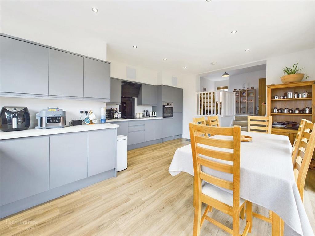 Dining Kitchen