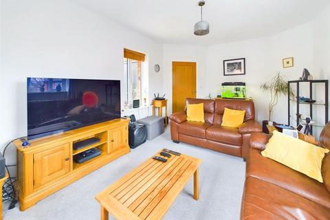 61 Beeston Close, Bestwood Village, Nottingham, NG6 8XG