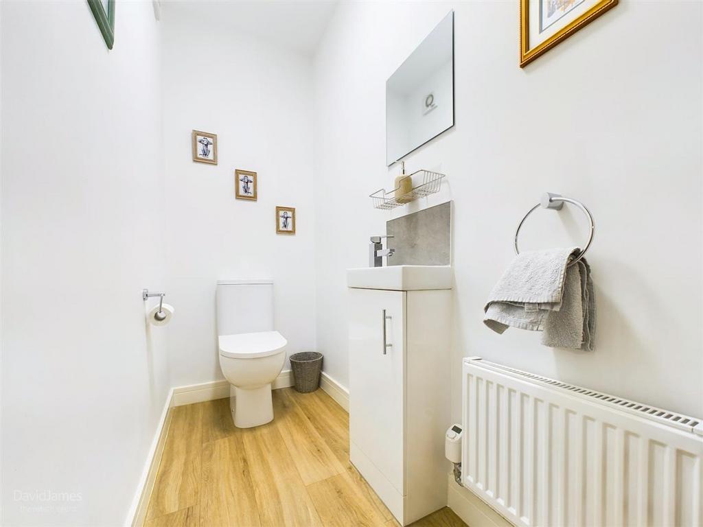 Ground Floor Wc