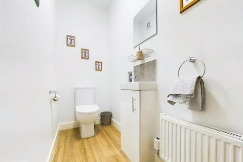 61 Beeston Close, Bestwood Village, Nottingham, NG6 8XG