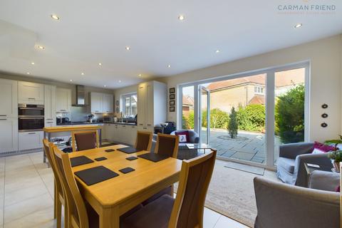 4 bedroom detached house for sale, Normandy Crescent, Saighton, CH3