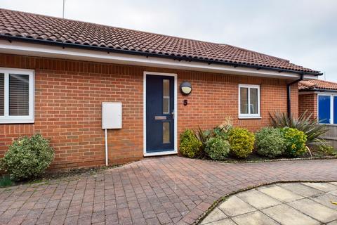 1 bedroom bungalow to rent, Sevenoaks Road, Portsmouth PO6