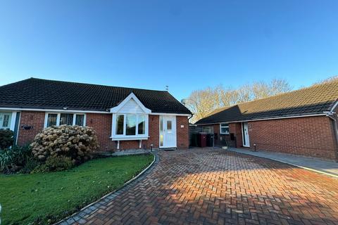 2 bedroom semi-detached bungalow for sale, Beeston Close, Bolton, Lancashire, BL1