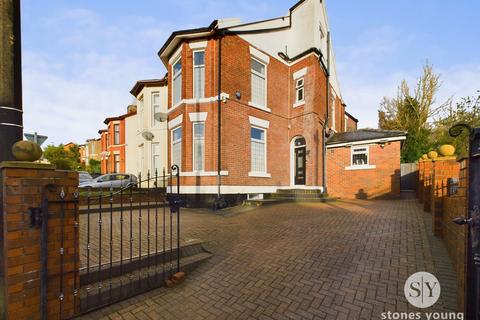 4 bedroom terraced house for sale, Dukes Brow, Blackburn, BB2