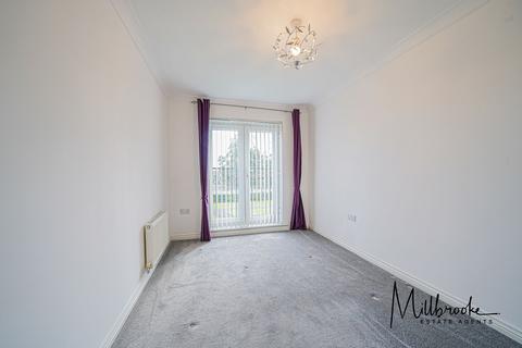 2 bedroom apartment to rent, Lentworth Drive, Worsley, M28