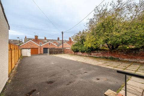 5 bedroom terraced house for sale, Church Road, Lytham, FY8