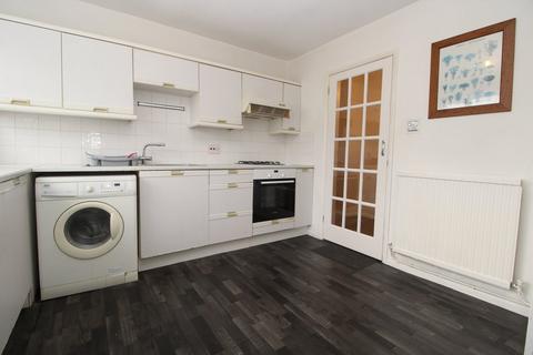 2 bedroom flat to rent, Hillcrest, Baldock, SG7