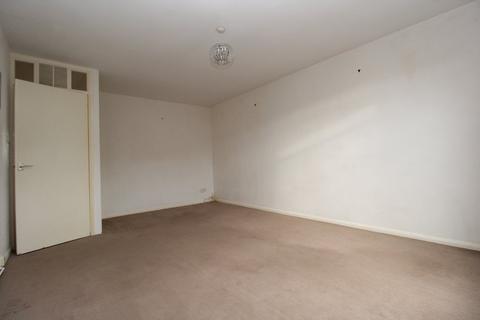 2 bedroom flat to rent, Hillcrest, Baldock, SG7