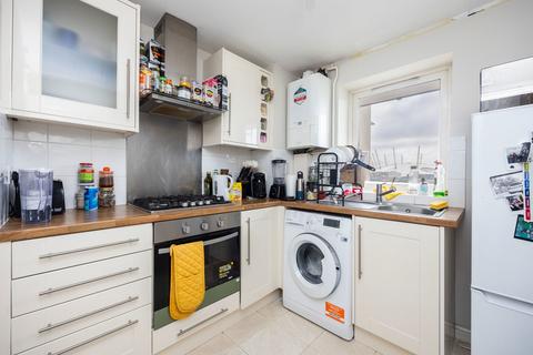 2 bedroom apartment for sale, Stewart Street, London, E14 3EX