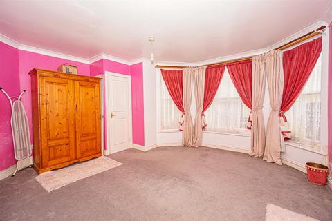 2 bedroom flat for sale, Warrior Square, St. Leonards-On-Sea