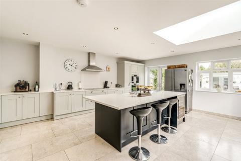 5 bedroom detached house for sale, Ferringham Lane, Ferring, Worthing, West Sussex, BN12