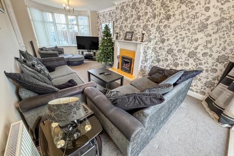 3 bedroom semi-detached house for sale, Gipton Wood Grove, Leeds